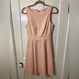 ELLE  Sleeveless Dress. XS. PEACH/pale pink